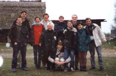 Gruppenbild im Schnee: GJR-Rüste in Karchow